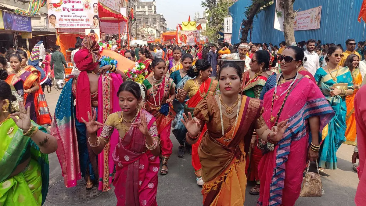 Women in nauvari sarees dancing in a Gudi Padwa procession